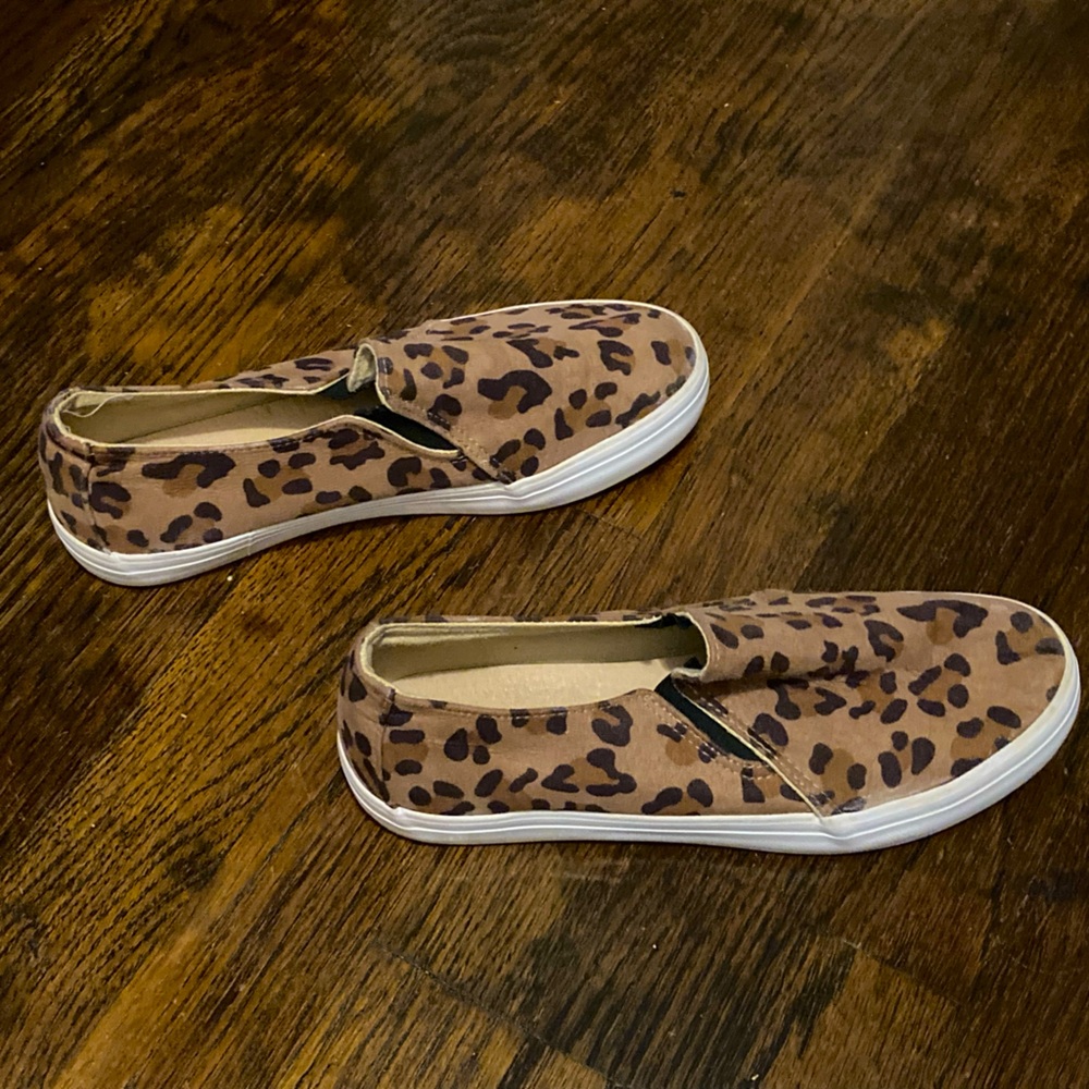 Ladies' Leopard Print Sneakers